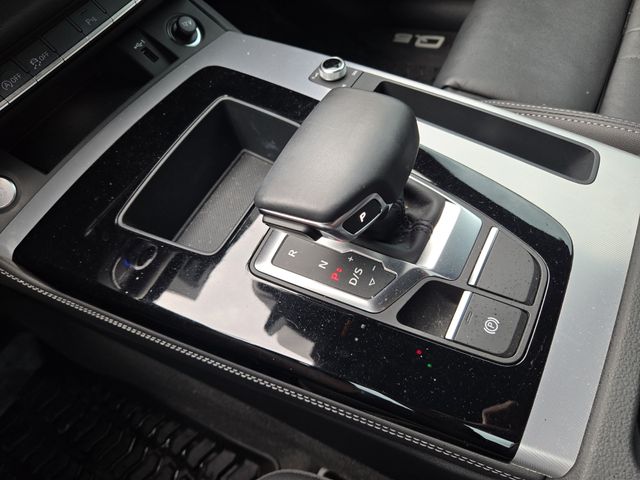 Thumbnail: 2023 Audi Q5 - 15
