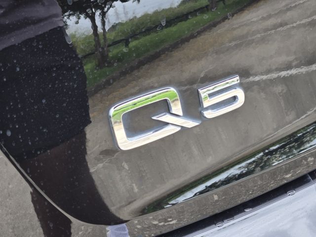 Thumbnail: 2023 Audi Q5 - 7