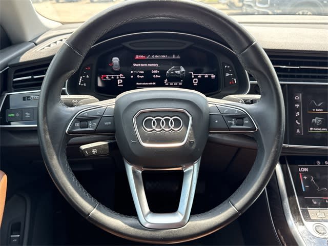 Thumbnail: 2022 Audi Q8 - 13