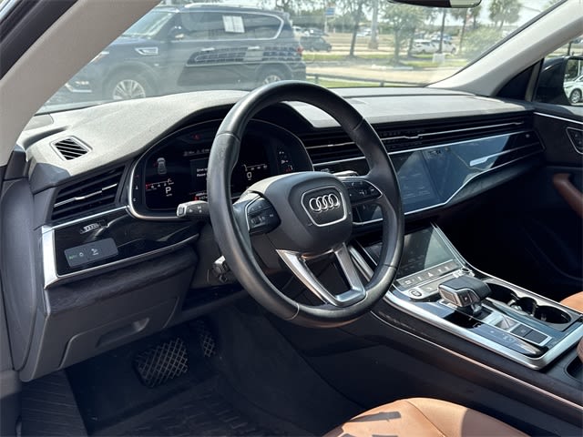 Thumbnail: 2022 Audi Q8 - 2