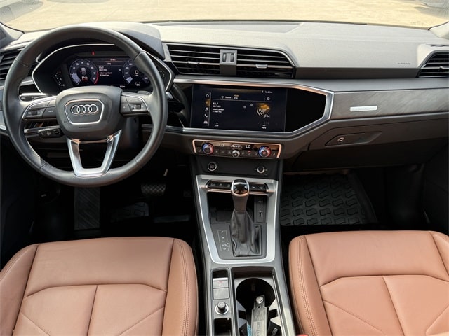 Thumbnail: 2021 Audi Q3 - 13