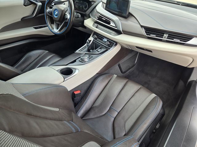 Thumbnail: 2016 BMW  - 8
