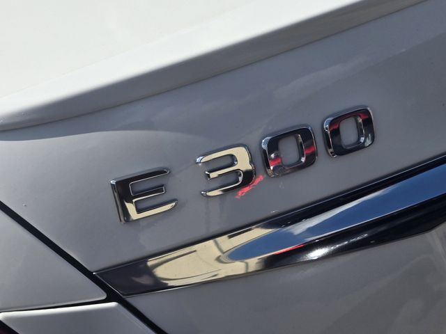 Thumbnail: 2019 Mercedes-Benz E-Class - 7