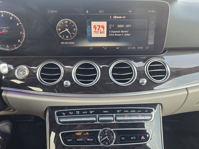 Thumbnail: 2019 Mercedes-Benz E-Class - 14