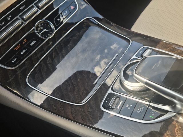 Thumbnail: 2019 Mercedes-Benz E-Class - 15