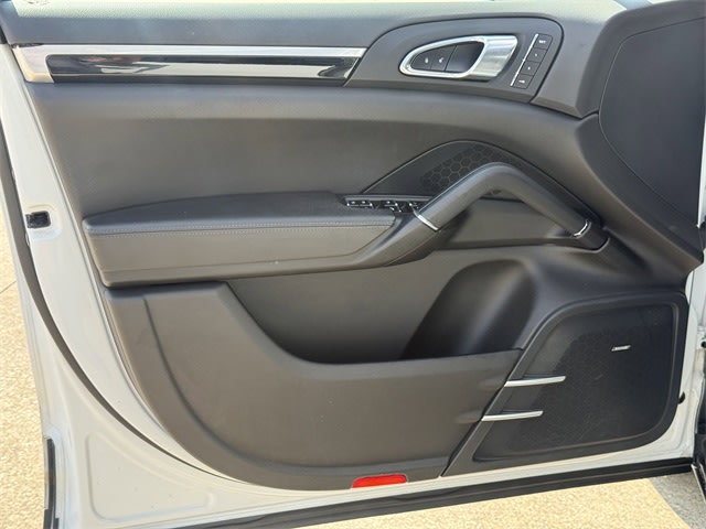 Thumbnail: 2016 Porsche Cayenne - 18