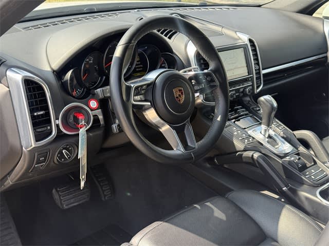 Thumbnail: 2016 Porsche Cayenne - 2