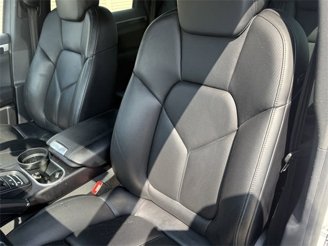 Thumbnail: 2016 Porsche Cayenne - 10