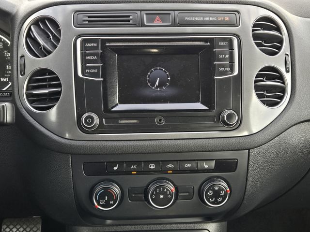 Thumbnail: 2016 Volkswagen Tiguan - 14