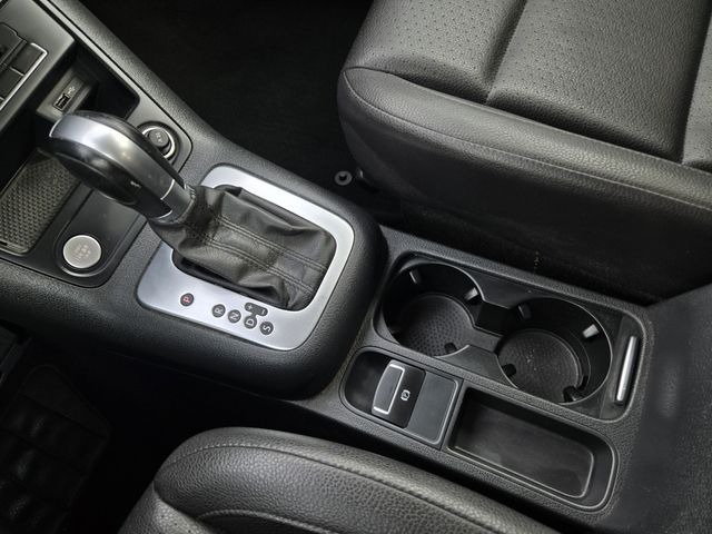Thumbnail: 2016 Volkswagen Tiguan - 15