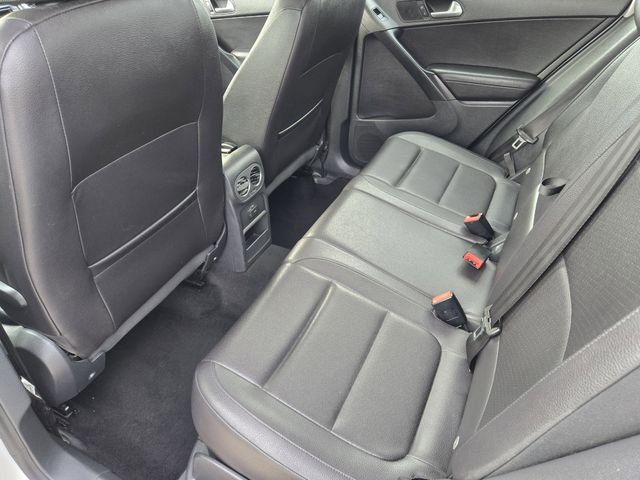 Thumbnail: 2016 Volkswagen Tiguan - 13