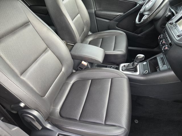 Thumbnail: 2016 Volkswagen Tiguan - 21