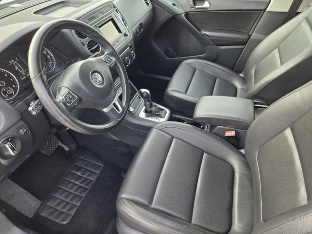 Thumbnail: 2016 Volkswagen Tiguan - 11