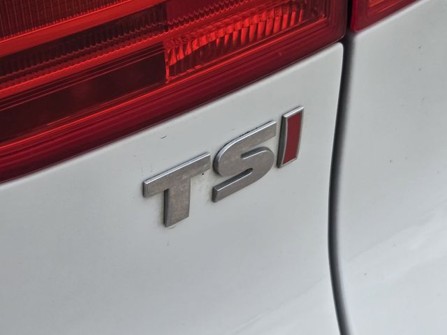 Thumbnail: 2016 Volkswagen Tiguan - 7