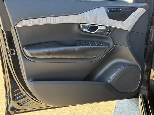 Thumbnail: 2022 Volvo XC90 - 18