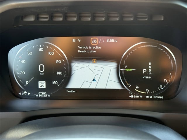 Thumbnail: 2022 Volvo XC90 - 16