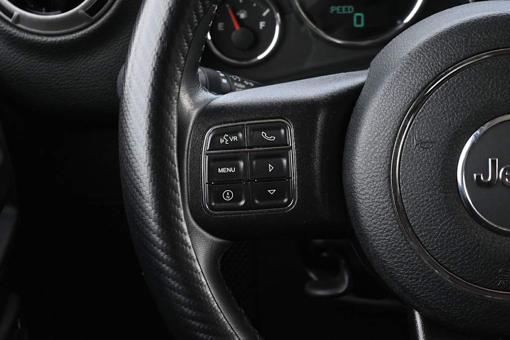 Thumbnail: 2016 Jeep Wrangler - 21