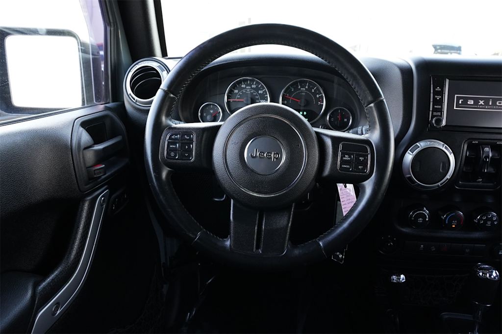 Thumbnail: 2015 Jeep Wrangler - 8