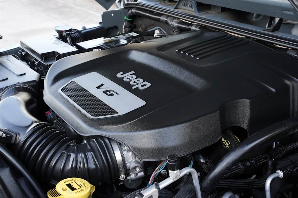 Thumbnail: 2015 Jeep Wrangler - 7