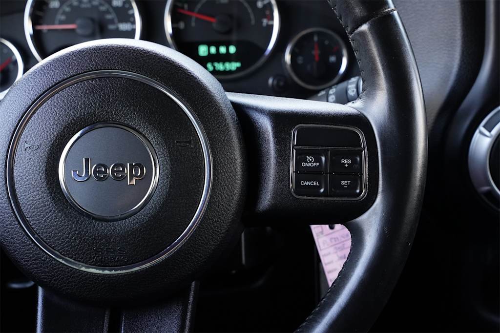 Thumbnail: 2015 Jeep Wrangler - 24