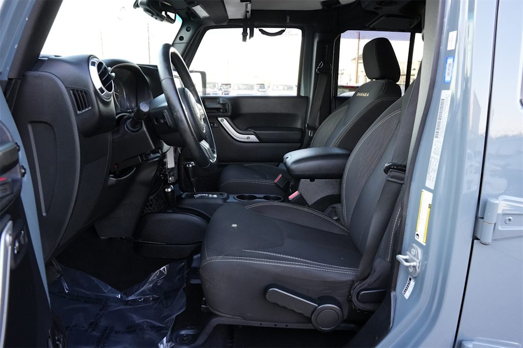 Thumbnail: 2015 Jeep Wrangler - 9