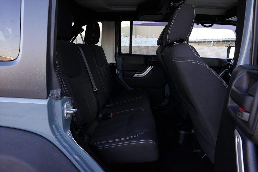 Thumbnail: 2015 Jeep Wrangler - 26