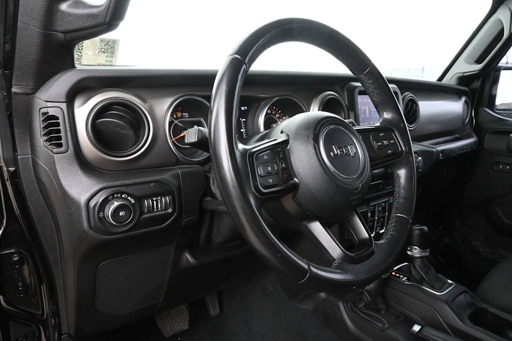 Thumbnail: 2019 Jeep Wrangler - 12