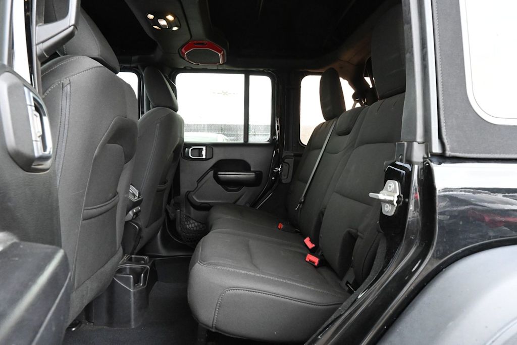Thumbnail: 2019 Jeep Wrangler - 11
