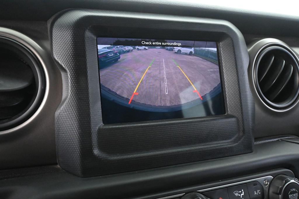 Thumbnail: 2019 Jeep Wrangler - 25