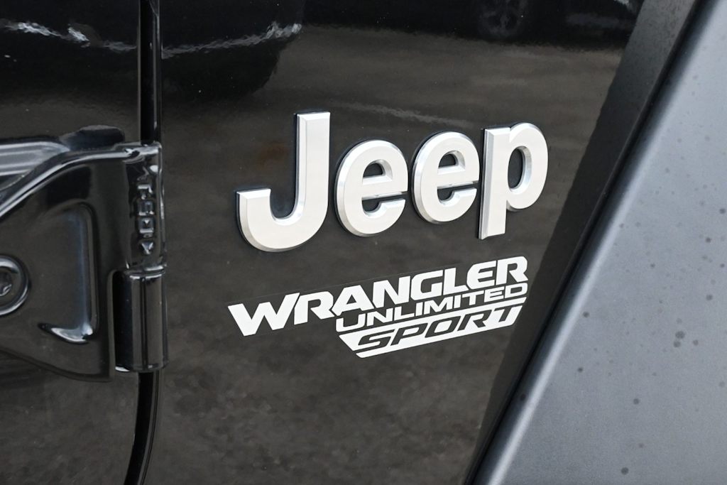 Thumbnail: 2019 Jeep Wrangler - 6