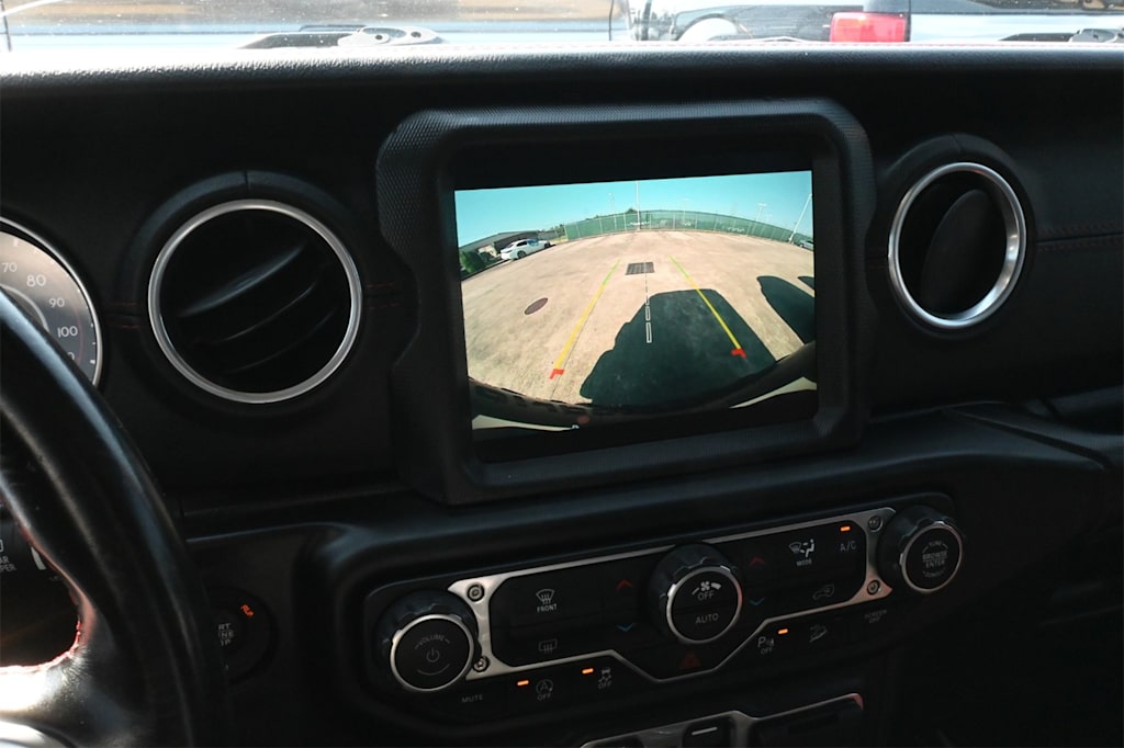 Thumbnail: 2020 Jeep Wrangler - 22