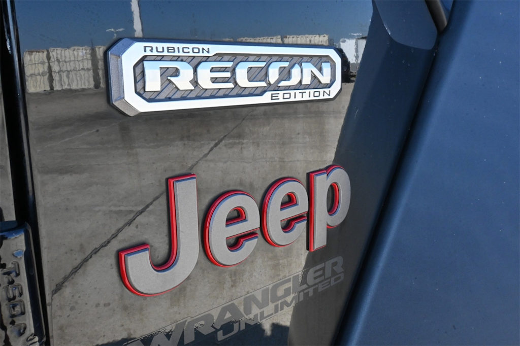 Thumbnail: 2020 Jeep Wrangler - 24