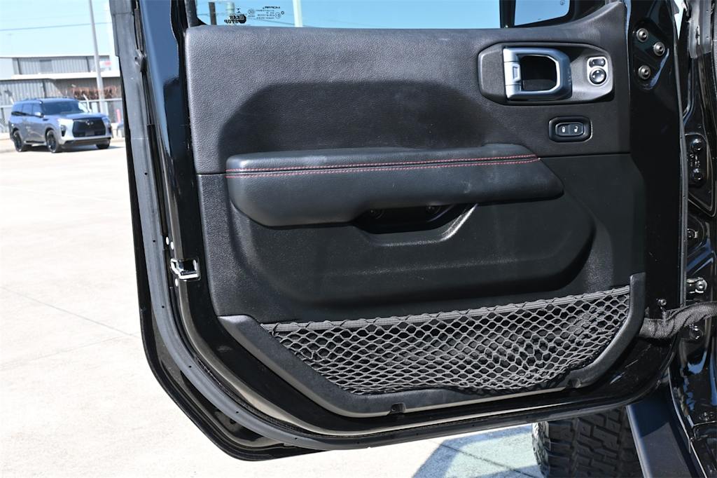 Thumbnail: 2020 Jeep Wrangler - 23