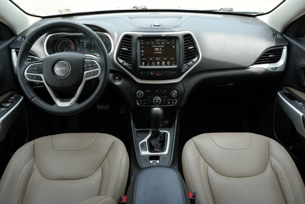 Thumbnail: 2017 Jeep Cherokee - 2