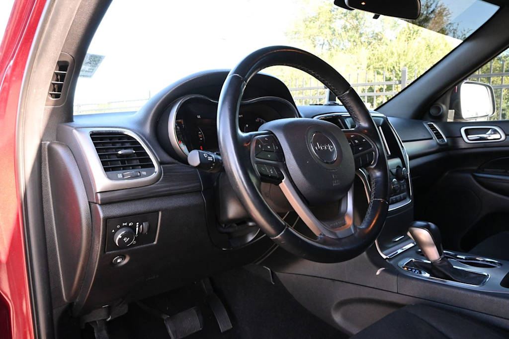 Thumbnail: 2021 Jeep Grand Cherokee - 12
