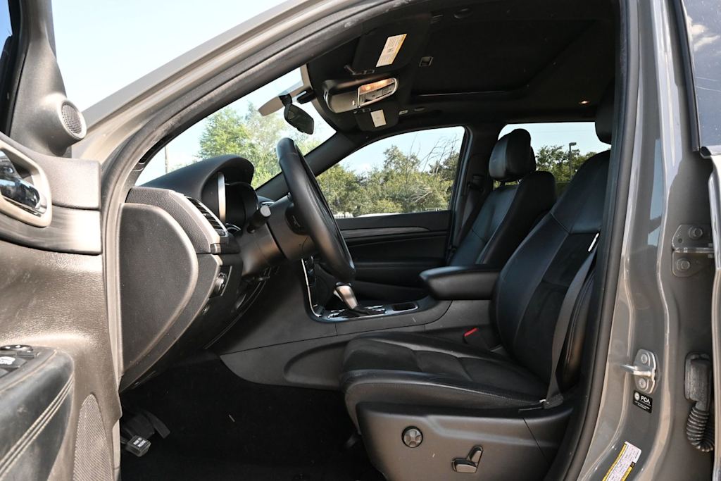 Thumbnail: 2021 Jeep Grand Cherokee - 10
