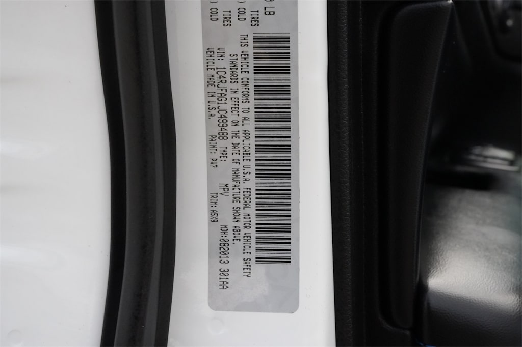 Thumbnail: 2018 Jeep Grand Cherokee - 20