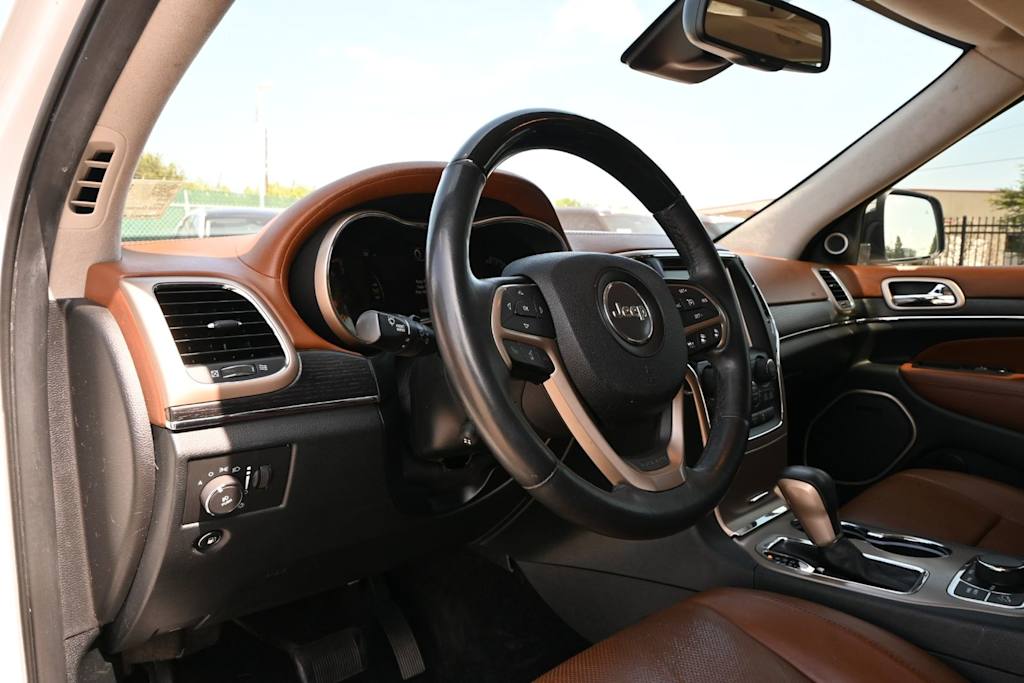 Thumbnail: 2016 Jeep Grand Cherokee - 10