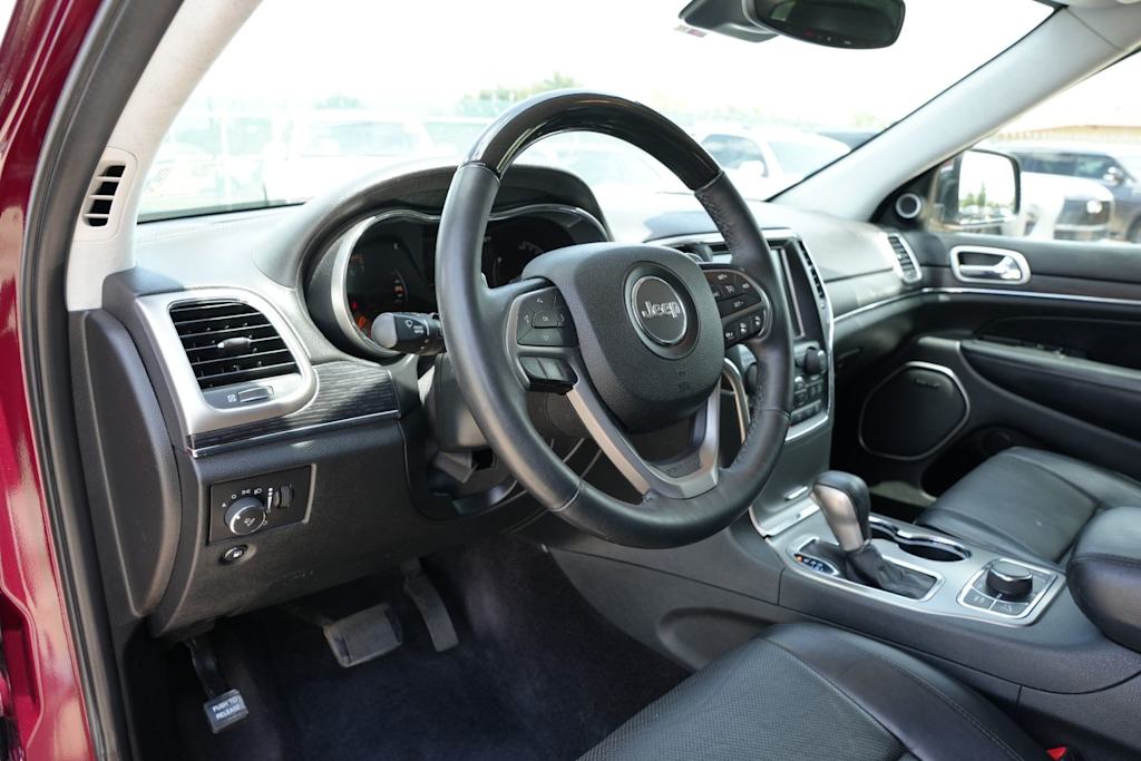 Thumbnail: 2017 Jeep Grand Cherokee - 13