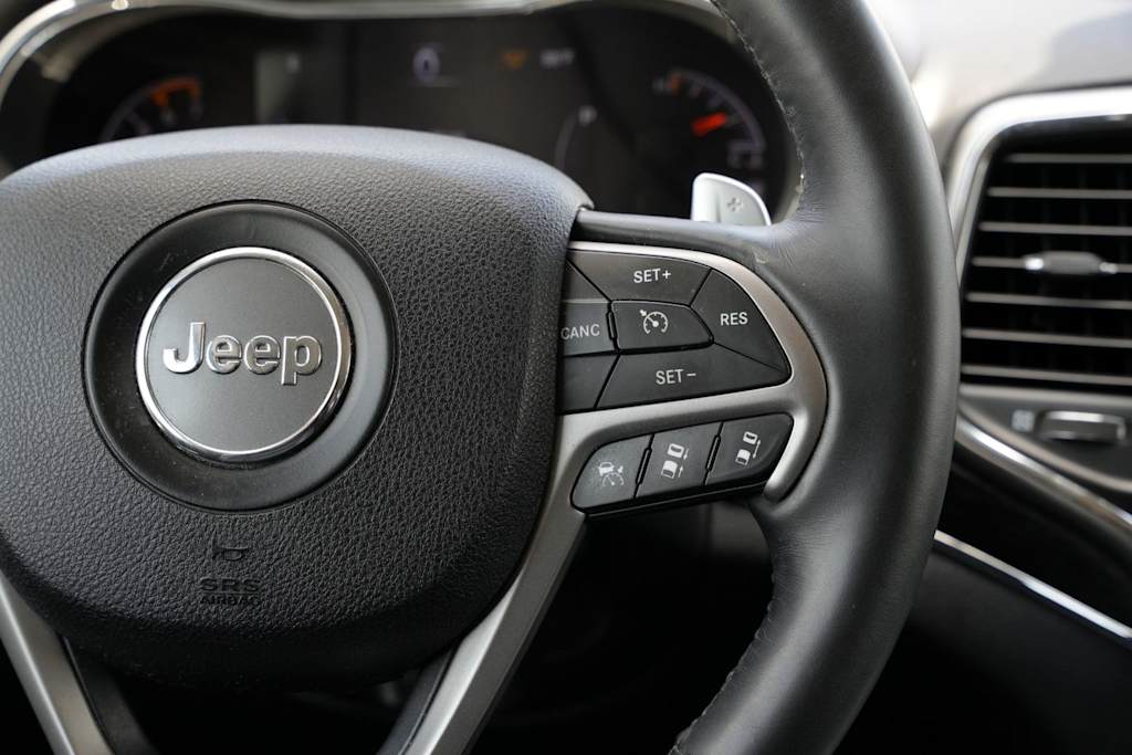Thumbnail: 2017 Jeep Grand Cherokee - 22