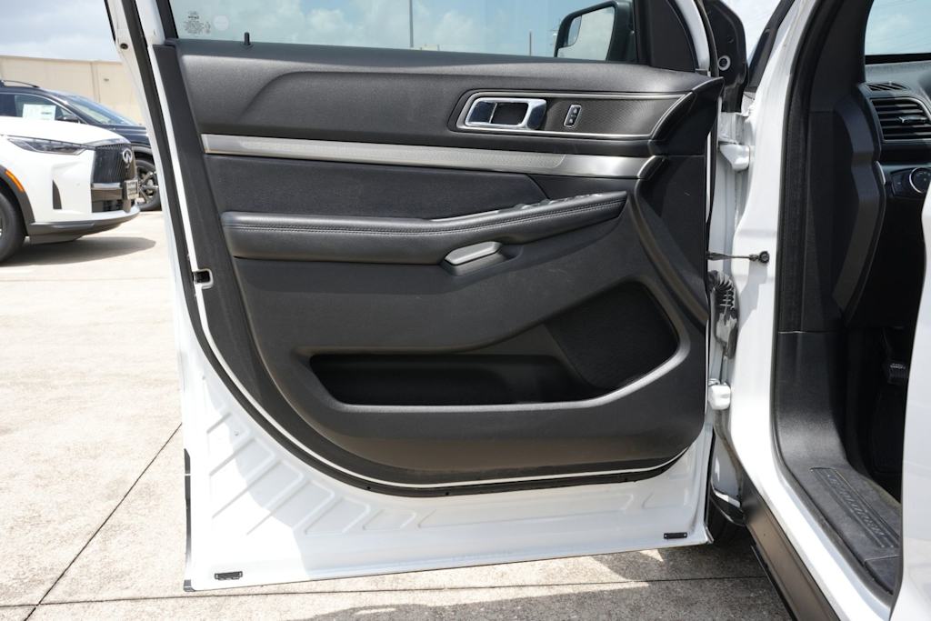 Thumbnail: 2018 Ford Explorer - 24