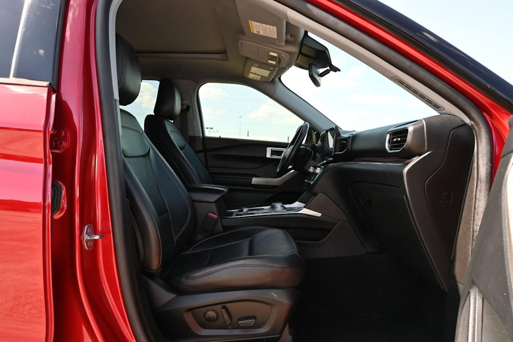 Thumbnail: 2021 Ford Explorer - 8