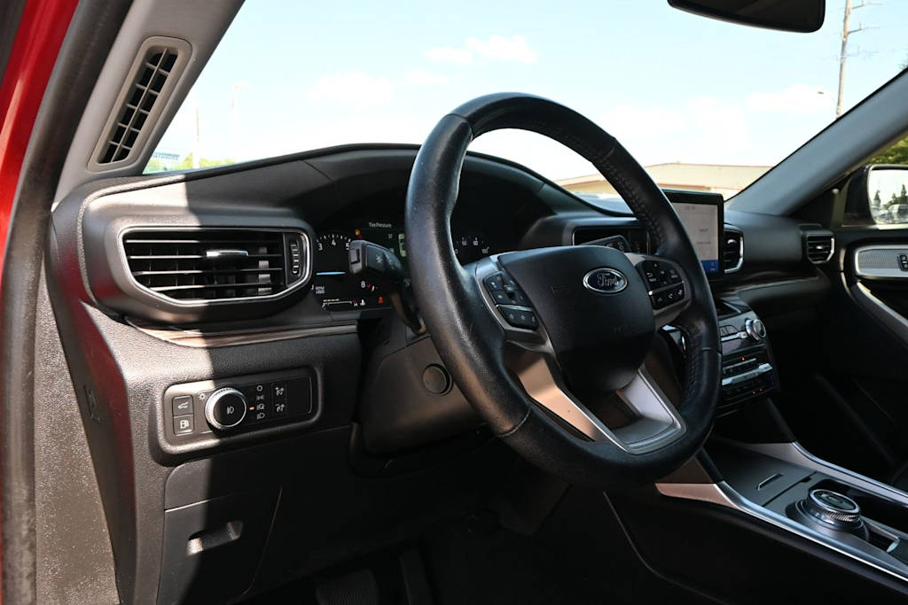 Thumbnail: 2021 Ford Explorer - 10
