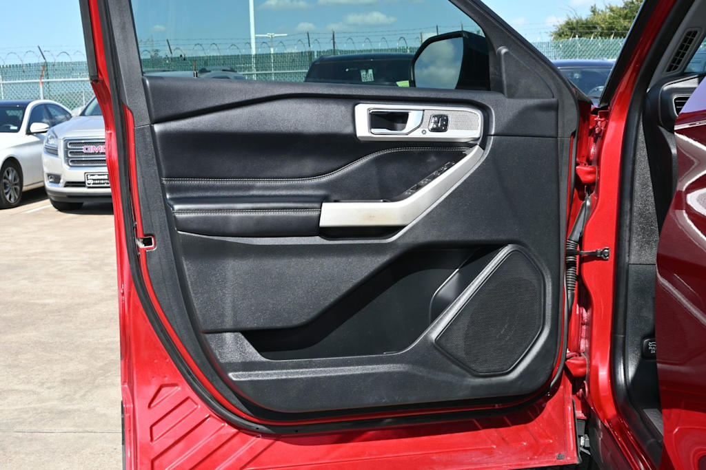 Thumbnail: 2021 Ford Explorer - 24