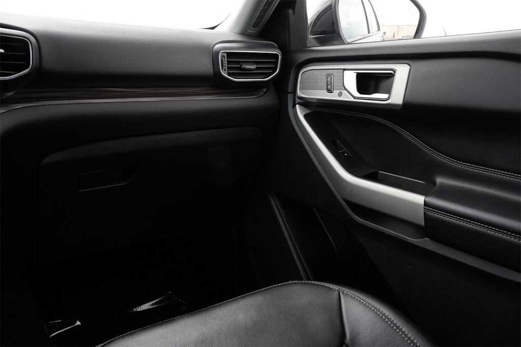 Thumbnail: 2022 Ford Explorer - 22