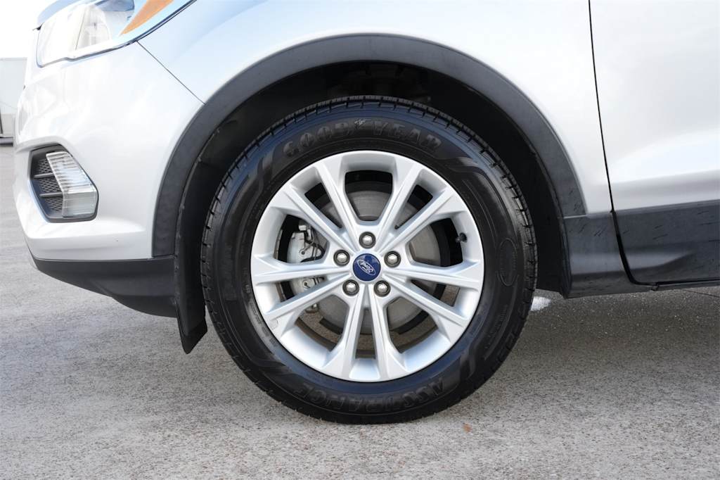 Thumbnail: 2018 Ford Escape - 8