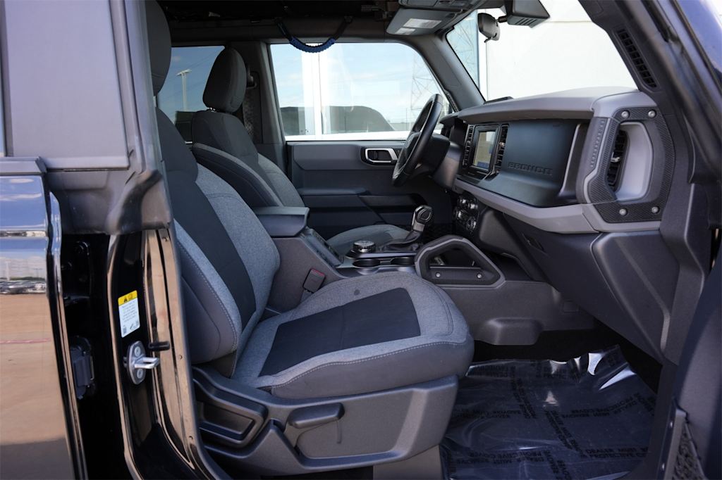 Thumbnail: 2022 Ford Bronco - 9