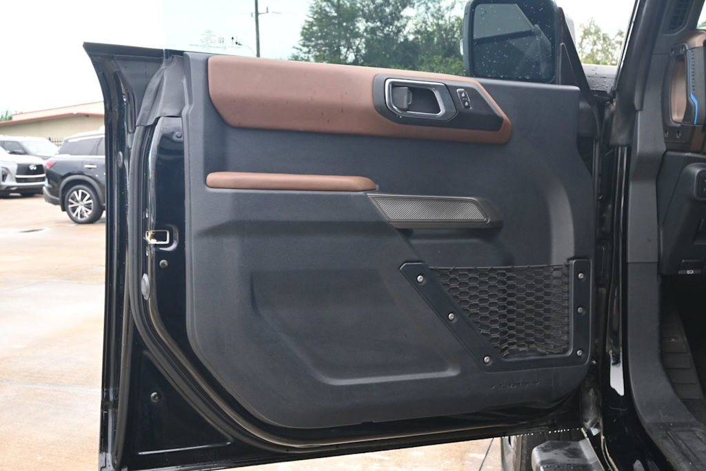 Thumbnail: 2021 Ford Bronco - 25