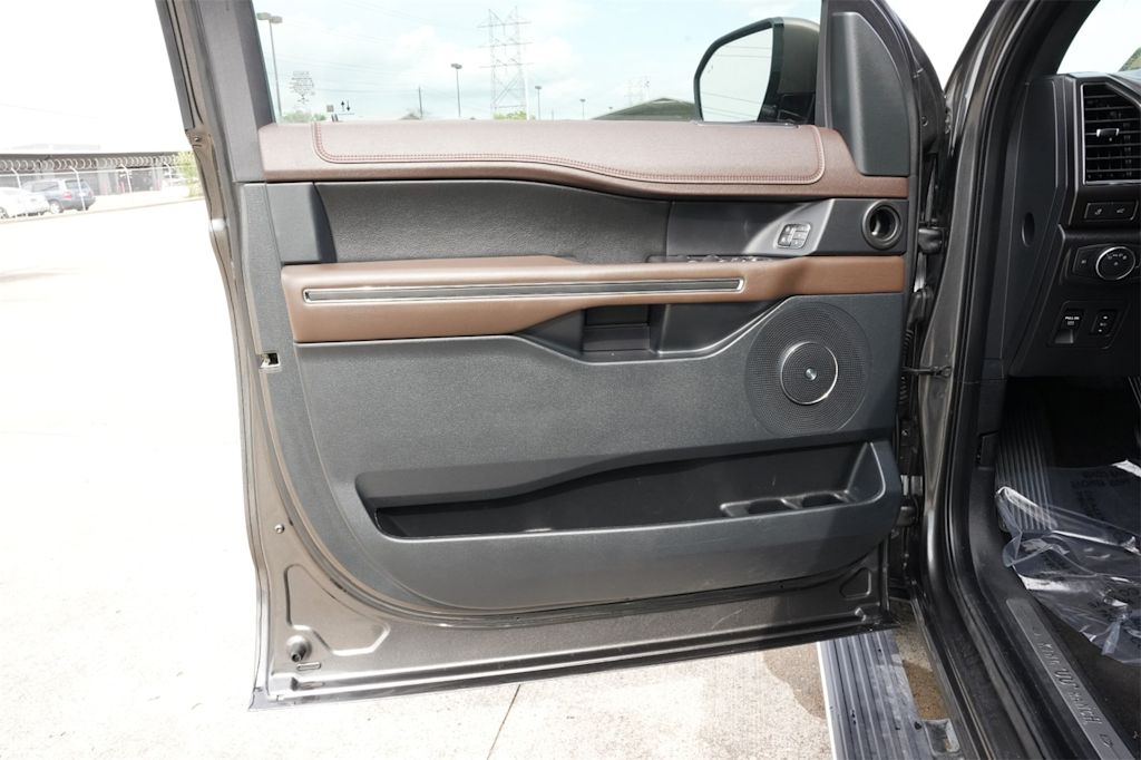 Thumbnail: 2021 Ford Expedition MAX - 25