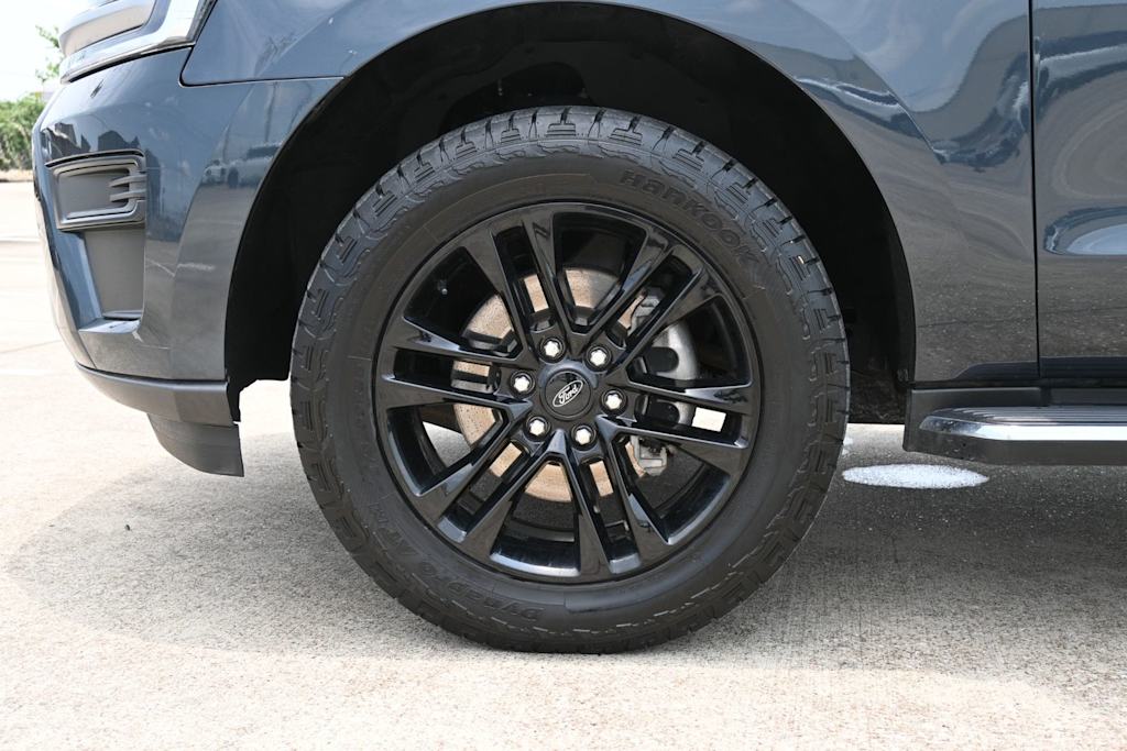 Thumbnail: 2022 Ford Expedition - 8